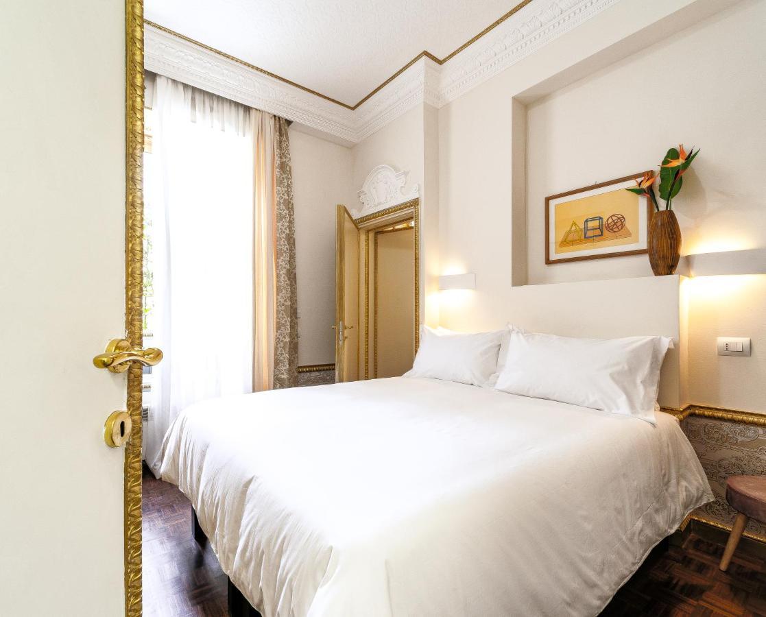 Riviere Private Rooms Alla Scala Milaan Buitenkant foto